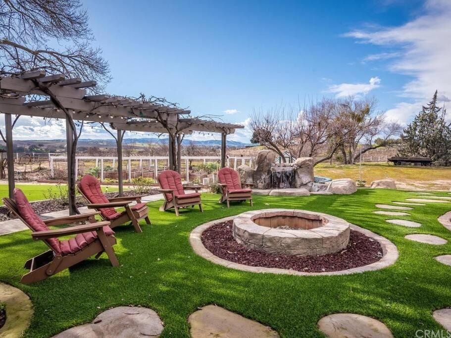 The Vineyard Farmhouse Villa 佩索罗伯斯 外观 照片